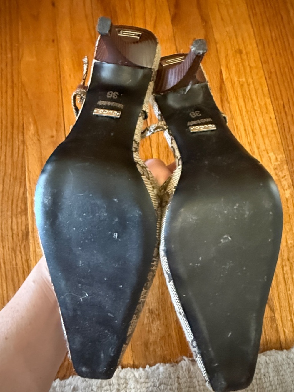 GUCCI WOMEN'S GG SLINGBACK PUMP - Picture 3 of 6